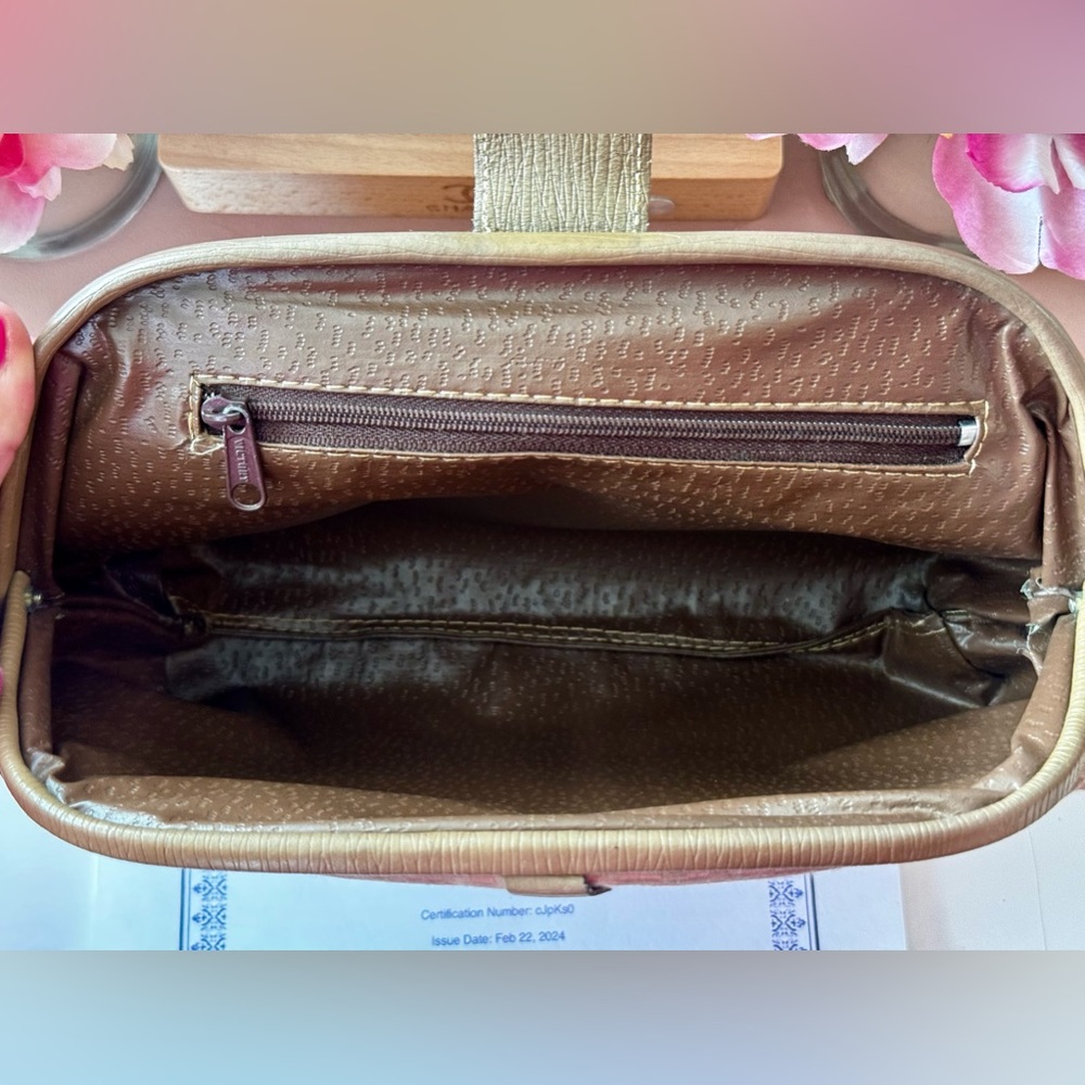 Vintage Fendi Clutch - Picture 5 of 7